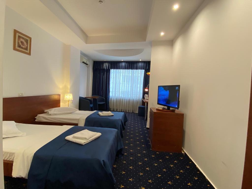 Samaa Hotel Boekarest Buitenkant foto